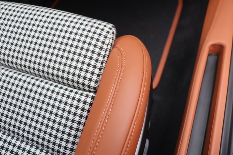 Porsche 992 Sport Classic