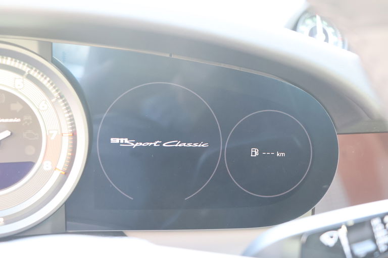 Porsche 992 Sport Classic