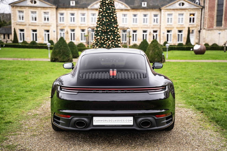 Porsche 992 Carrera 4S