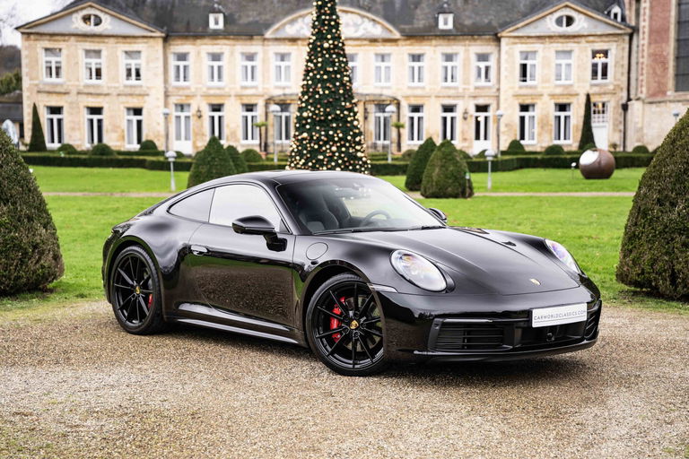 Porsche 992 Carrera 4S
