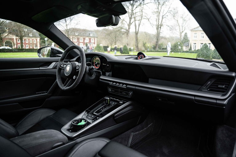 Porsche 992 Carrera 4S