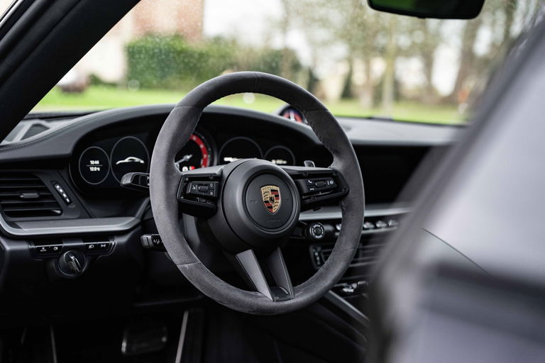 Porsche 992 Carrera 4S