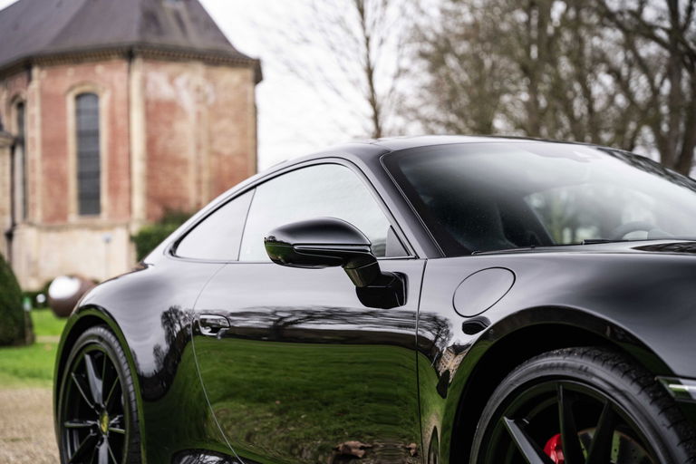 Porsche 992 Carrera 4S