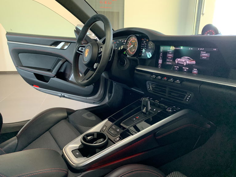 Porsche 992 Carrera S