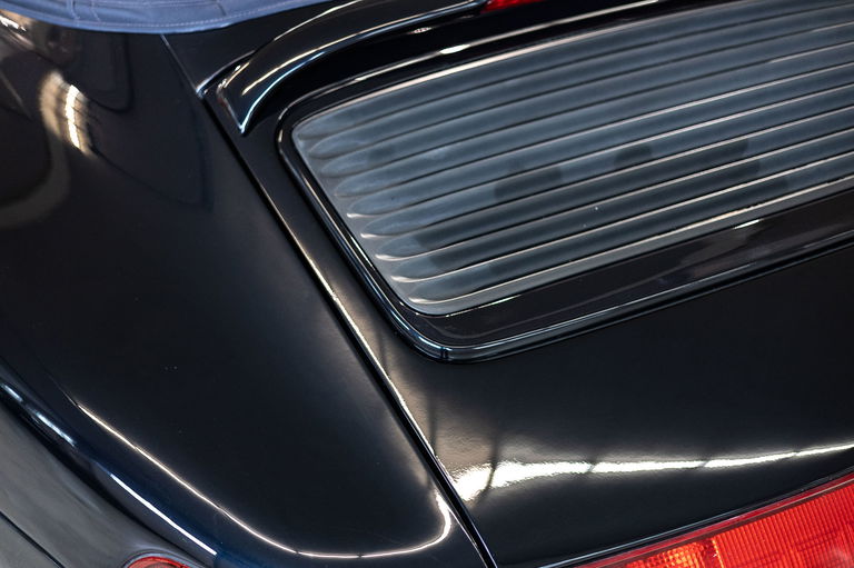 Porsche 993 Carrera 4