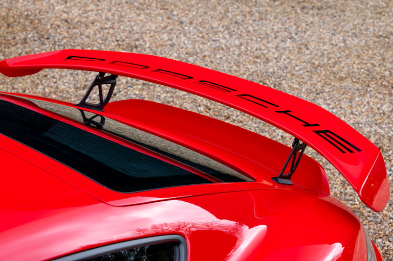 Porsche 718 Cayman GT4