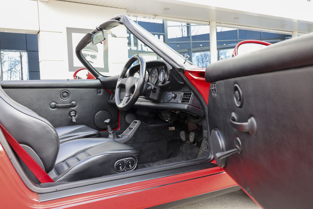 Porsche 964 Carrera 2 Speedster