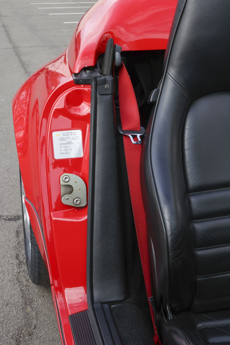 Porsche 964 Carrera 2 Speedster