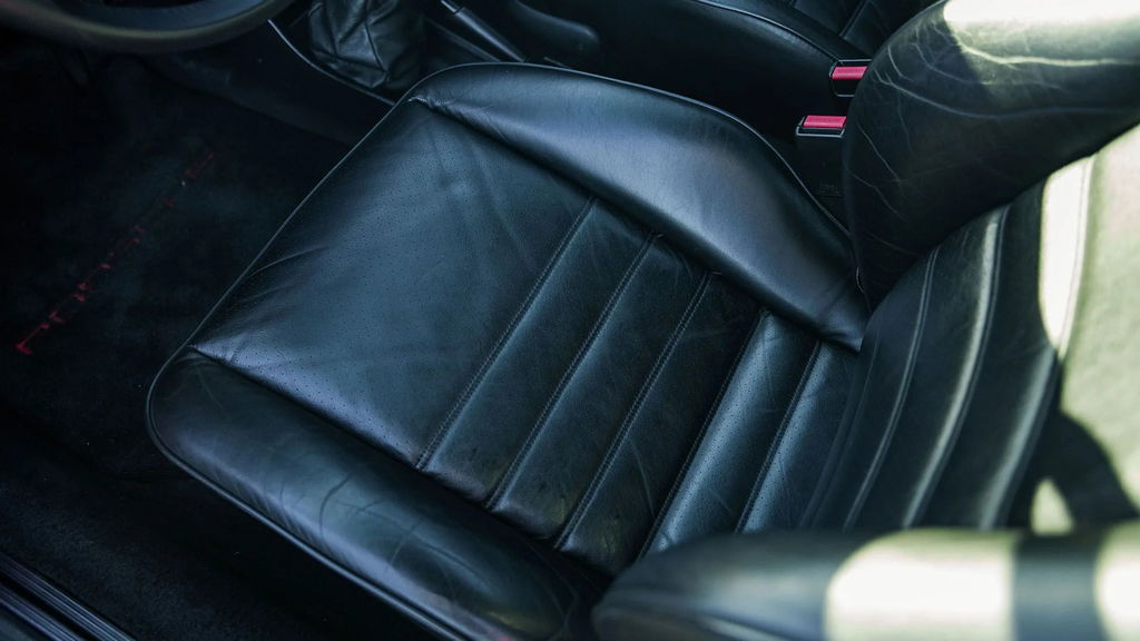 Porsche 911 Turbo 3.3 (US)