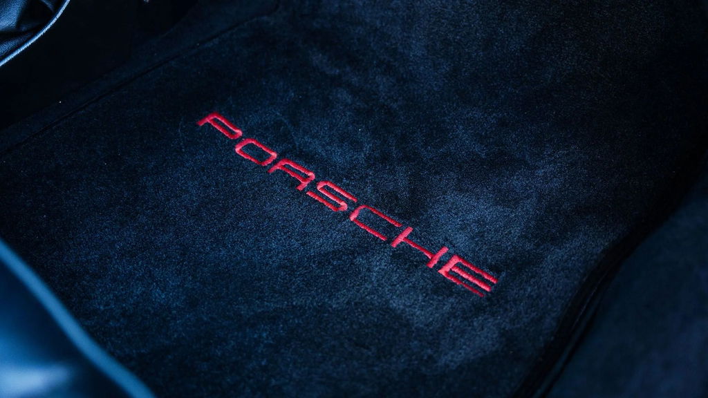 Porsche 911 Turbo 3.3 (US)