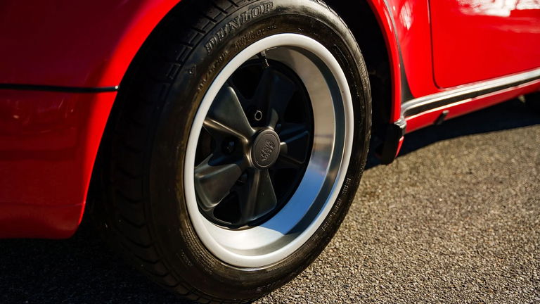 Porsche 911 Turbo 3.3 (US)