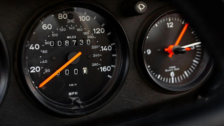 Porsche 911 Carrera 3.2 Speedster (US)