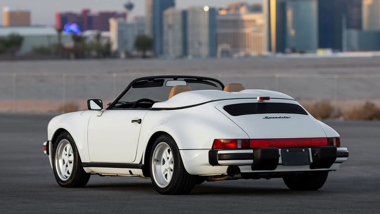 Porsche 911 Carrera 3.2 Speedster (US)