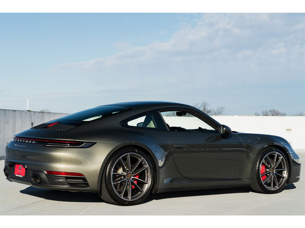 Porsche 992 Carrera 4S