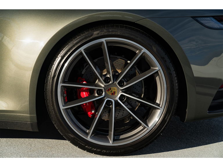 Porsche 992 Carrera 4S