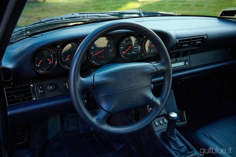 Porsche 993 Carrera 4S