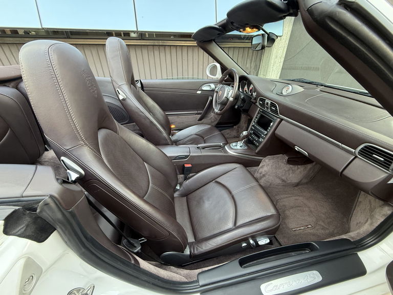 Porsche 997.2 Carrera 4S