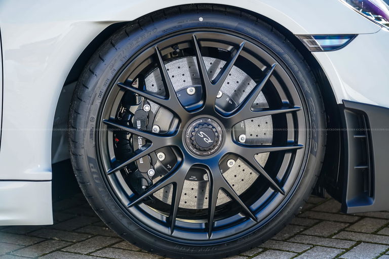 Porsche 718 Spyder RS