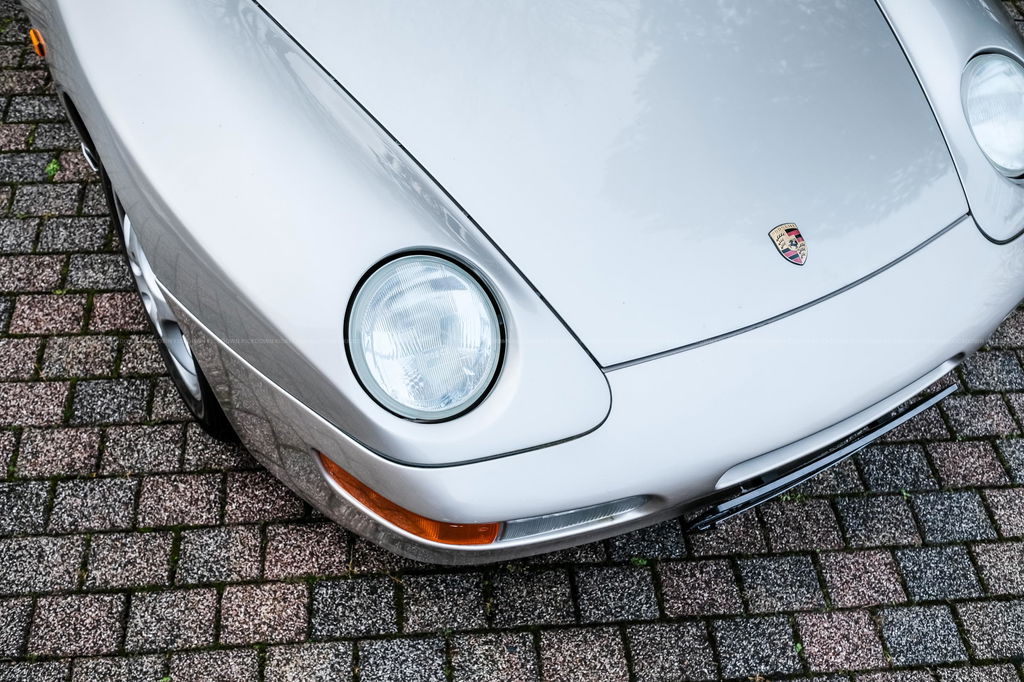 Porsche 968