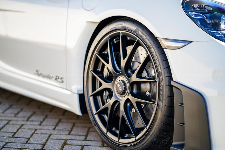 Porsche 718 Spyder RS