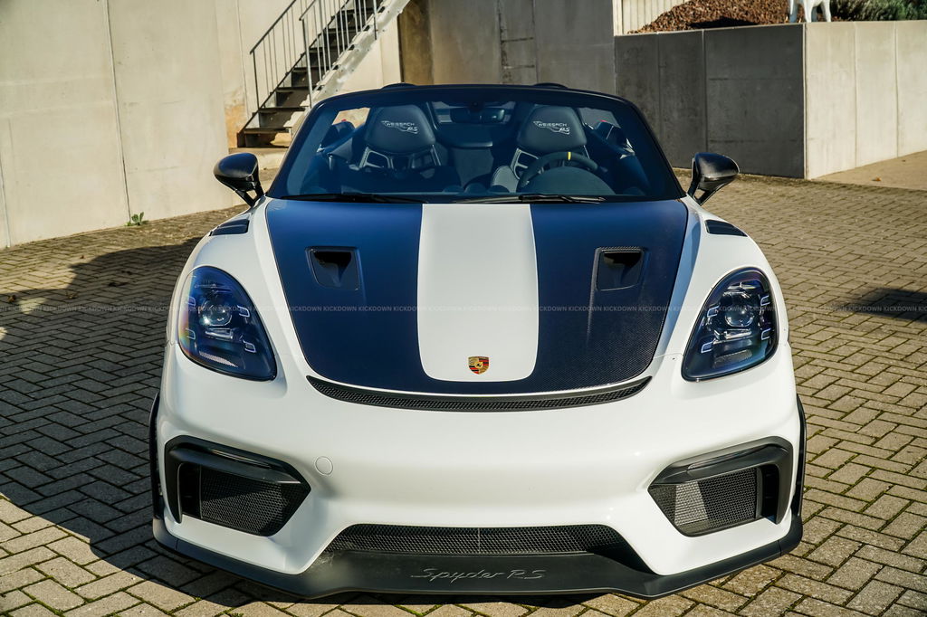 Porsche 718 Spyder RS