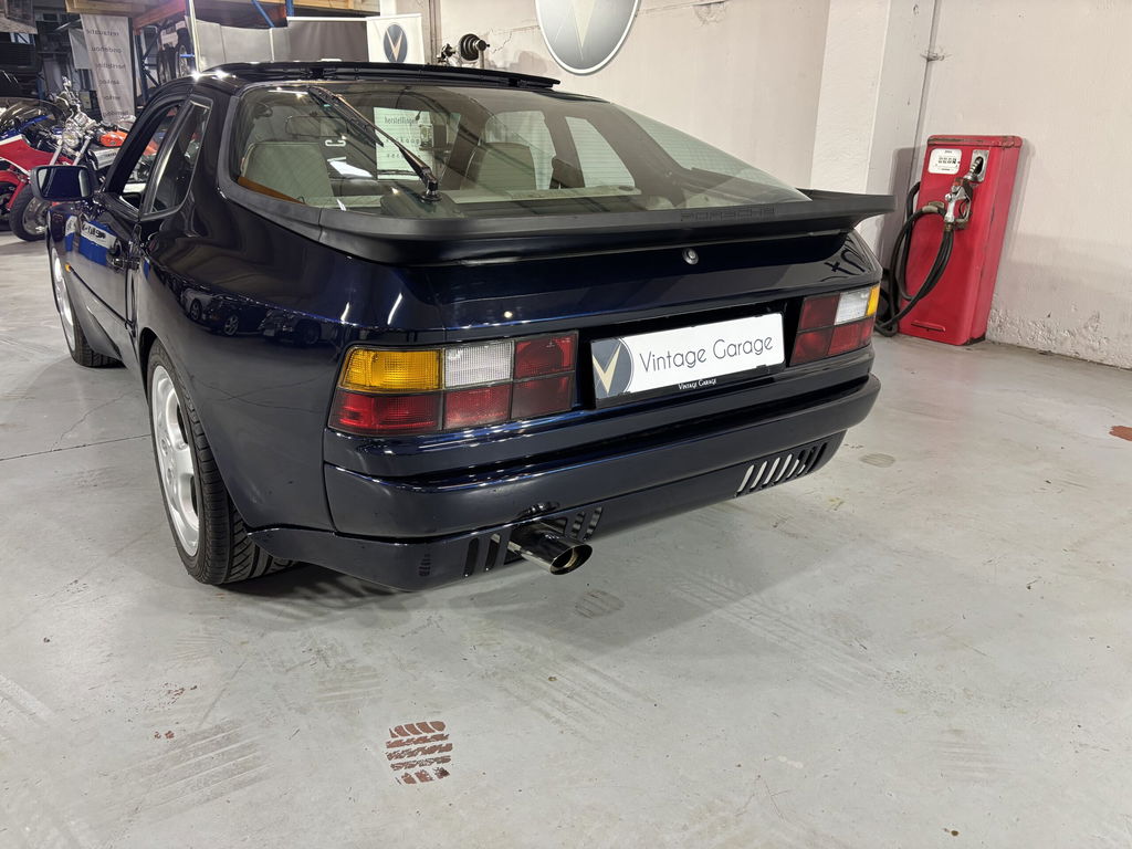 Porsche 944 Coupé