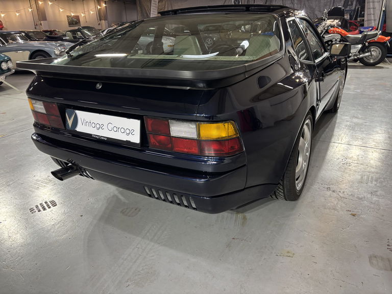 Porsche 944 Coupé