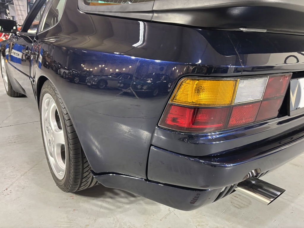 Porsche 944 Coupé