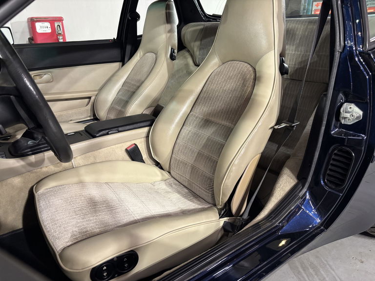 Porsche 944 Coupé