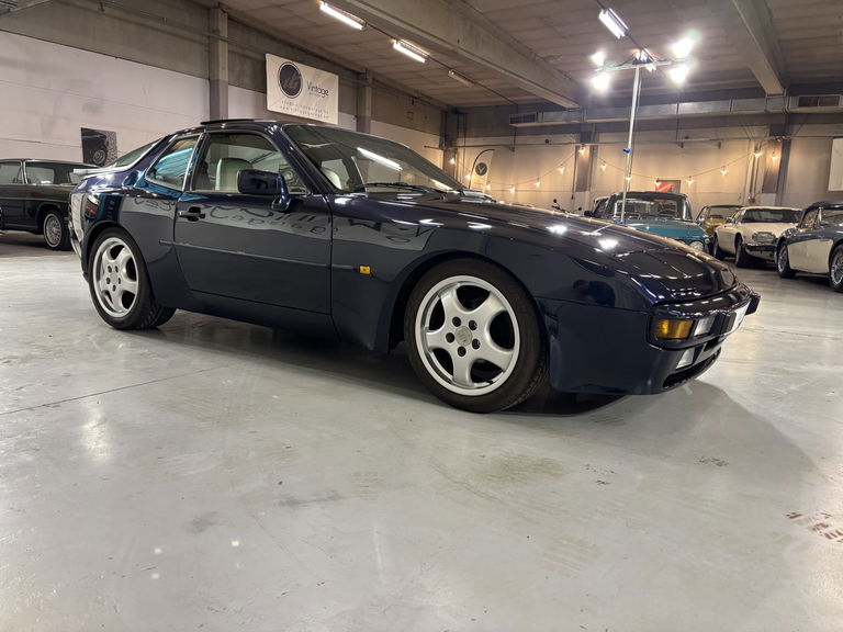 Porsche 944 Coupé