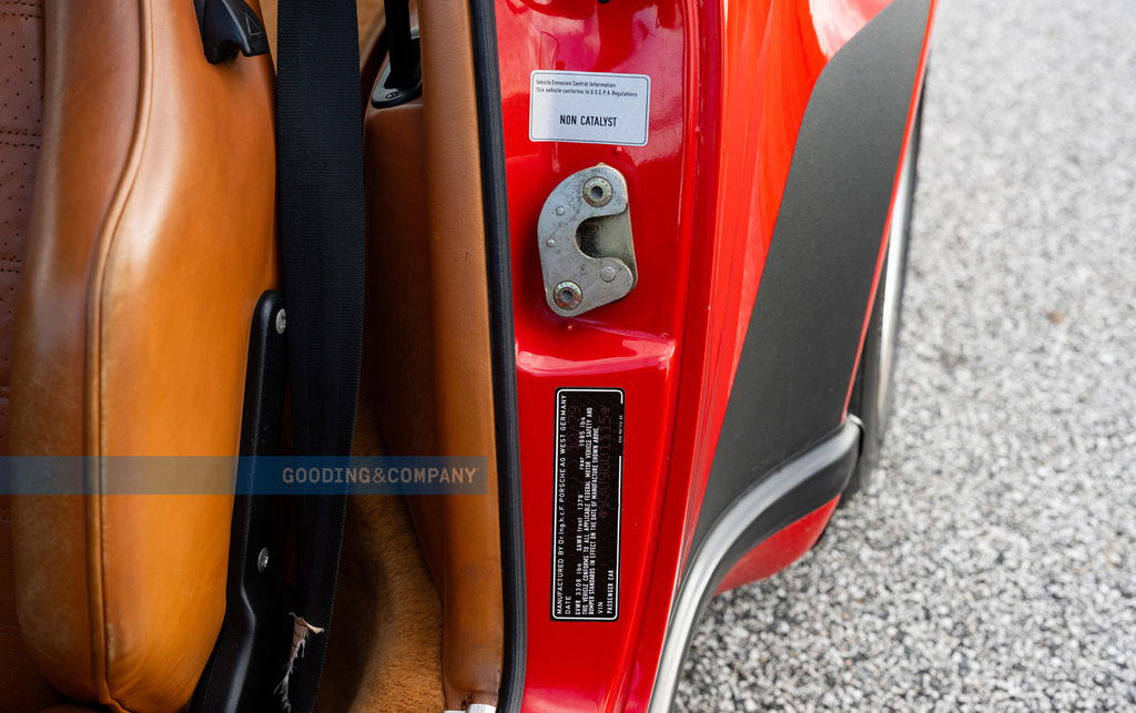 Porsche 911 Turbo 3.3 (US)