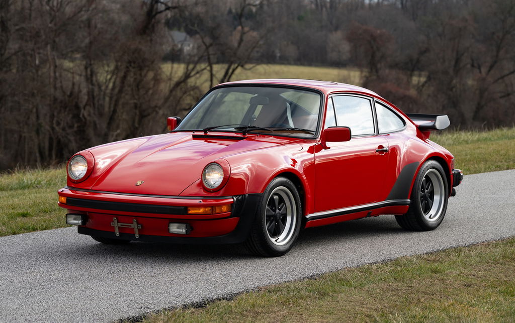 Porsche 911 Turbo 3.3 (US)