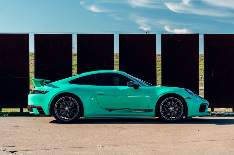 Porsche 992 Carrera T