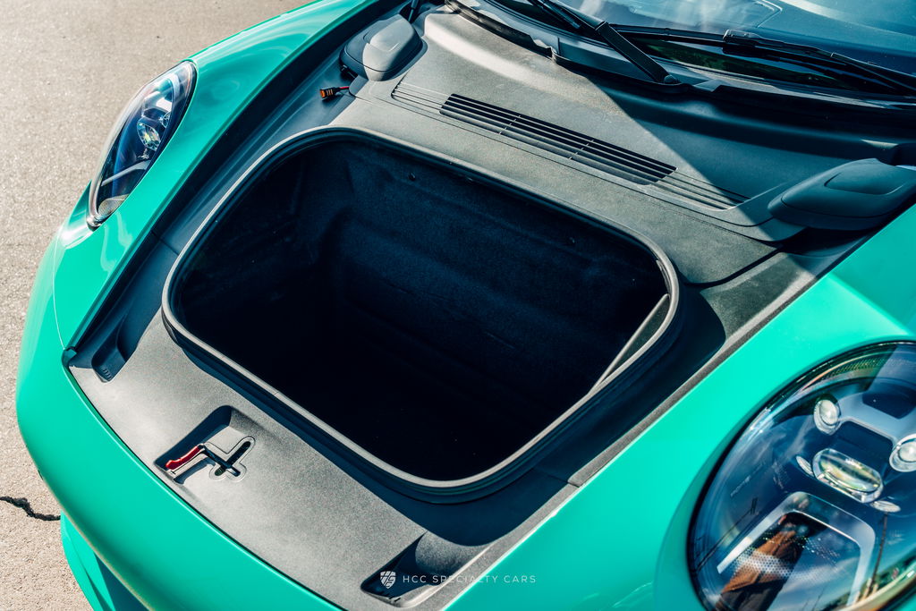 Porsche 992 Carrera T