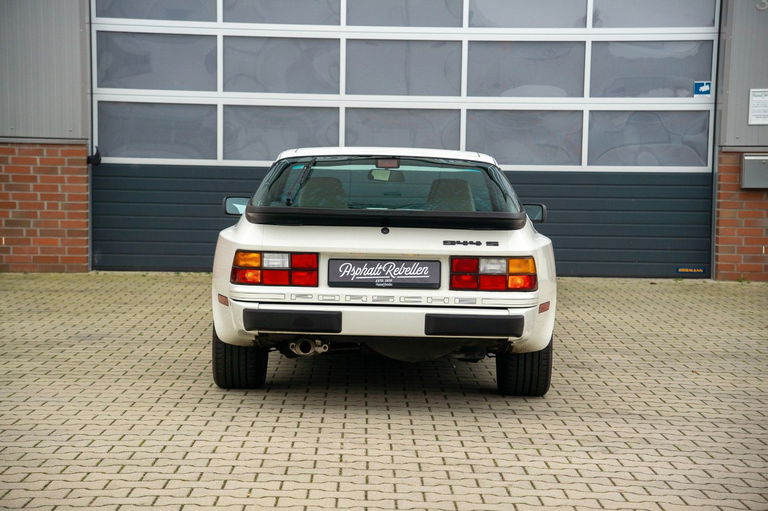 Porsche 944 S Coupé