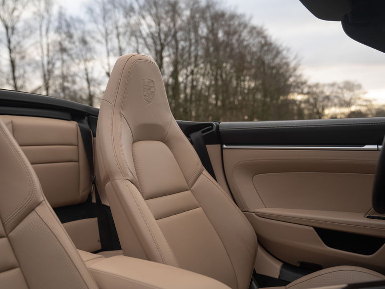 Porsche 992 Carrera 4S