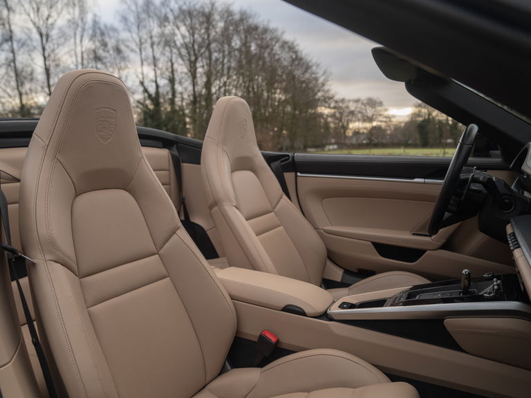 Porsche 992 Carrera 4S