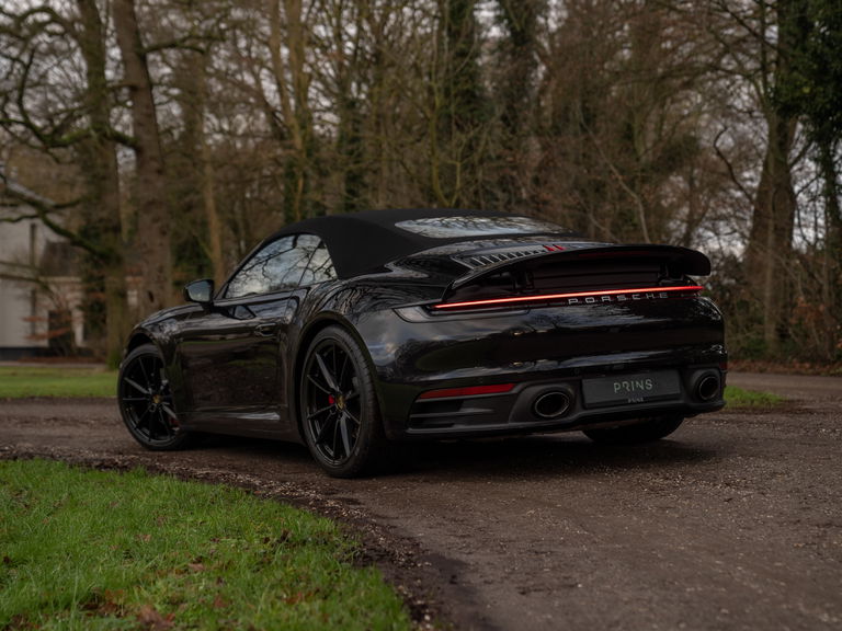 Porsche 992 Carrera 4S