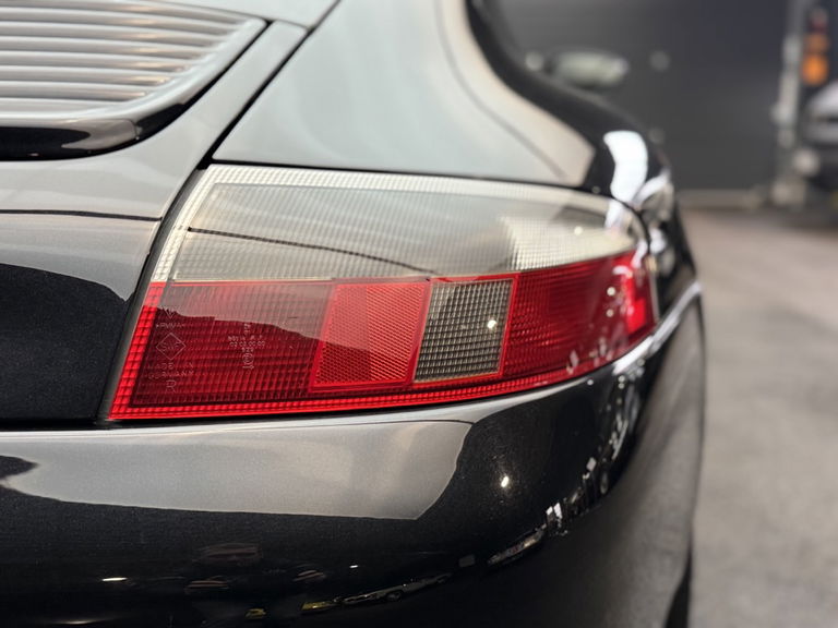 Porsche 996 Carrera