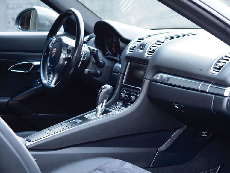 Porsche 981 Cayman