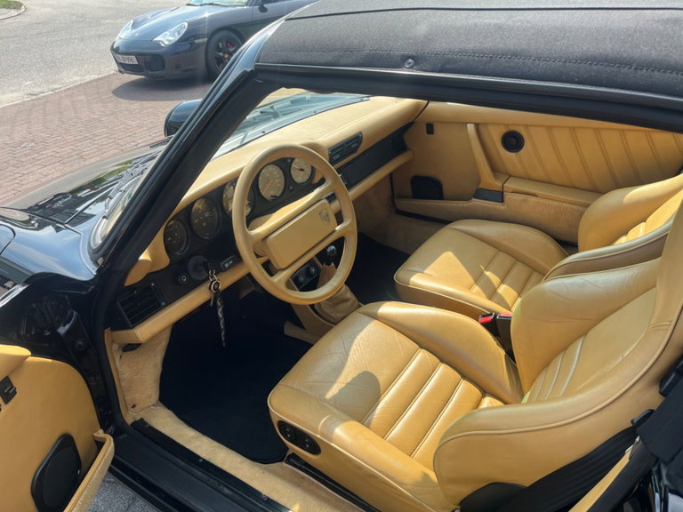 Porsche 911 Carrera 3.2