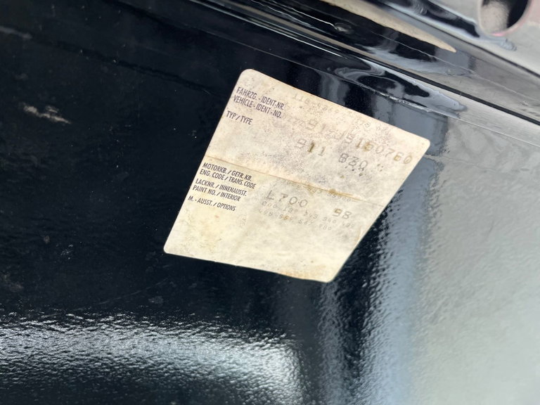 Porsche 911 Carrera 3.2