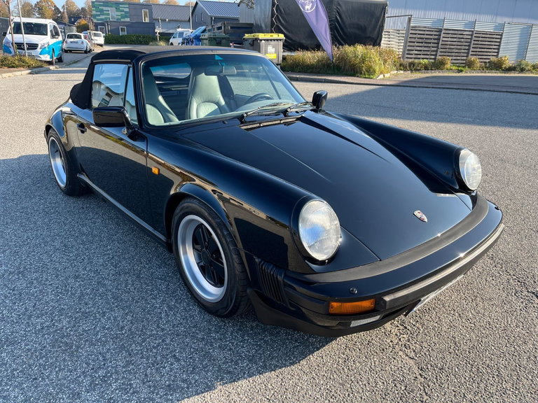 Porsche 911 Carrera 3.2