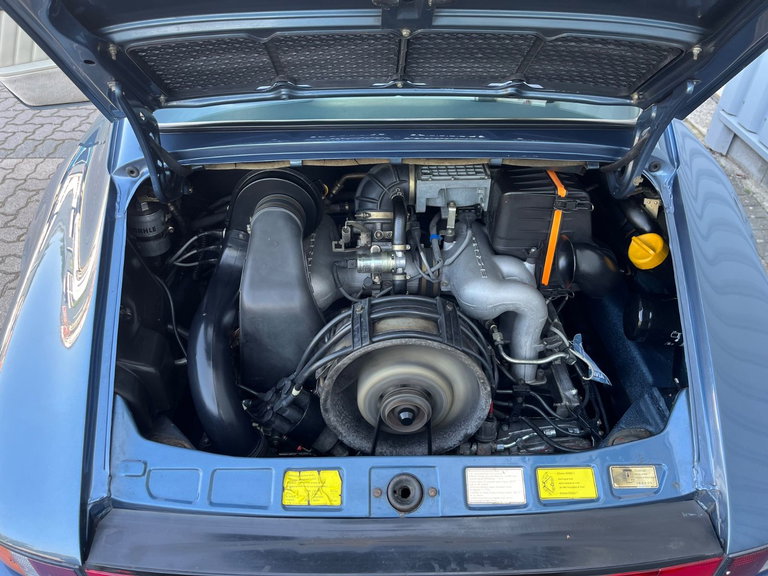 Porsche 911 Carrera 3.2