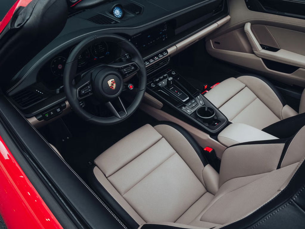 Porsche 992.2 Carrera GTS