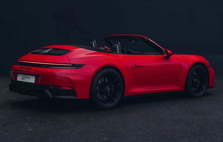 Porsche 992.2 Carrera GTS