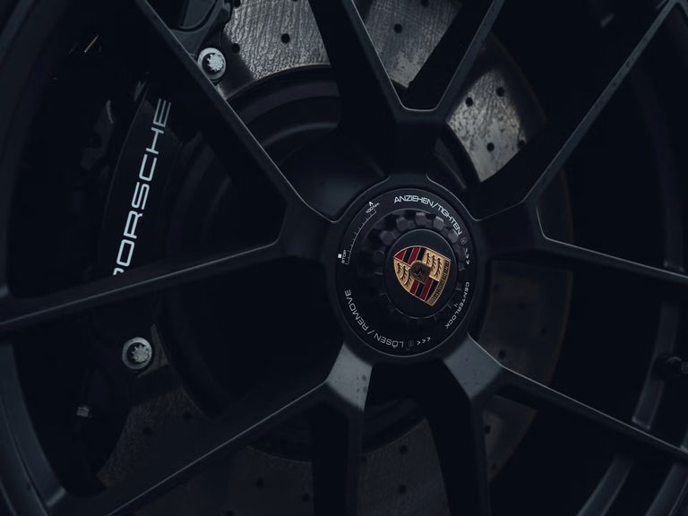 Porsche 992.2 Carrera GTS