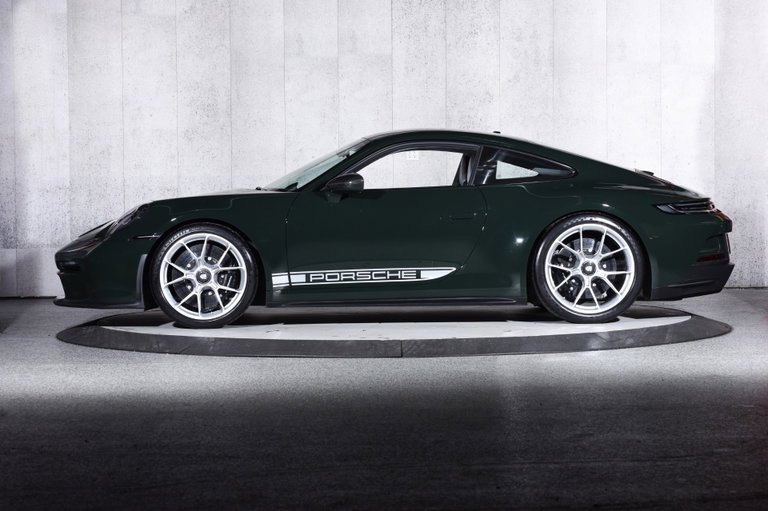 Porsche 992 GT3 Touring