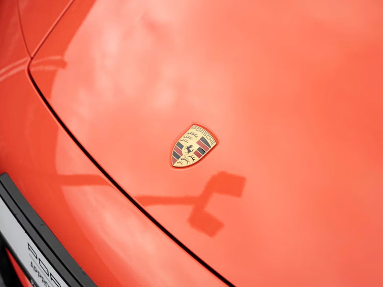 Porsche 992 Carrera 4 GTS