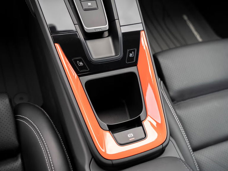 Porsche 992 Carrera 4 GTS